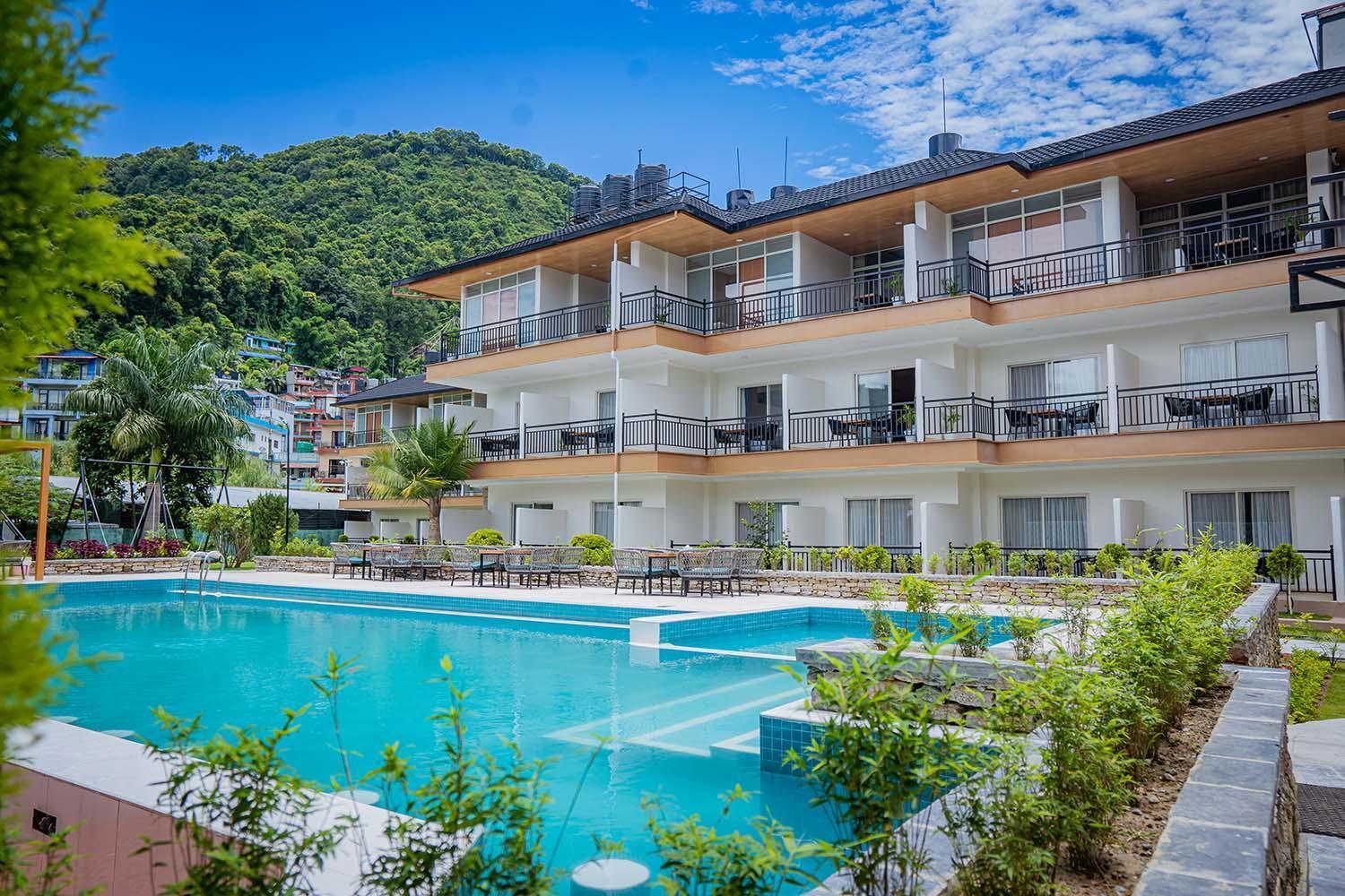 Majestic Lake Front Hotel & Suites Pokhara Exteriör bild